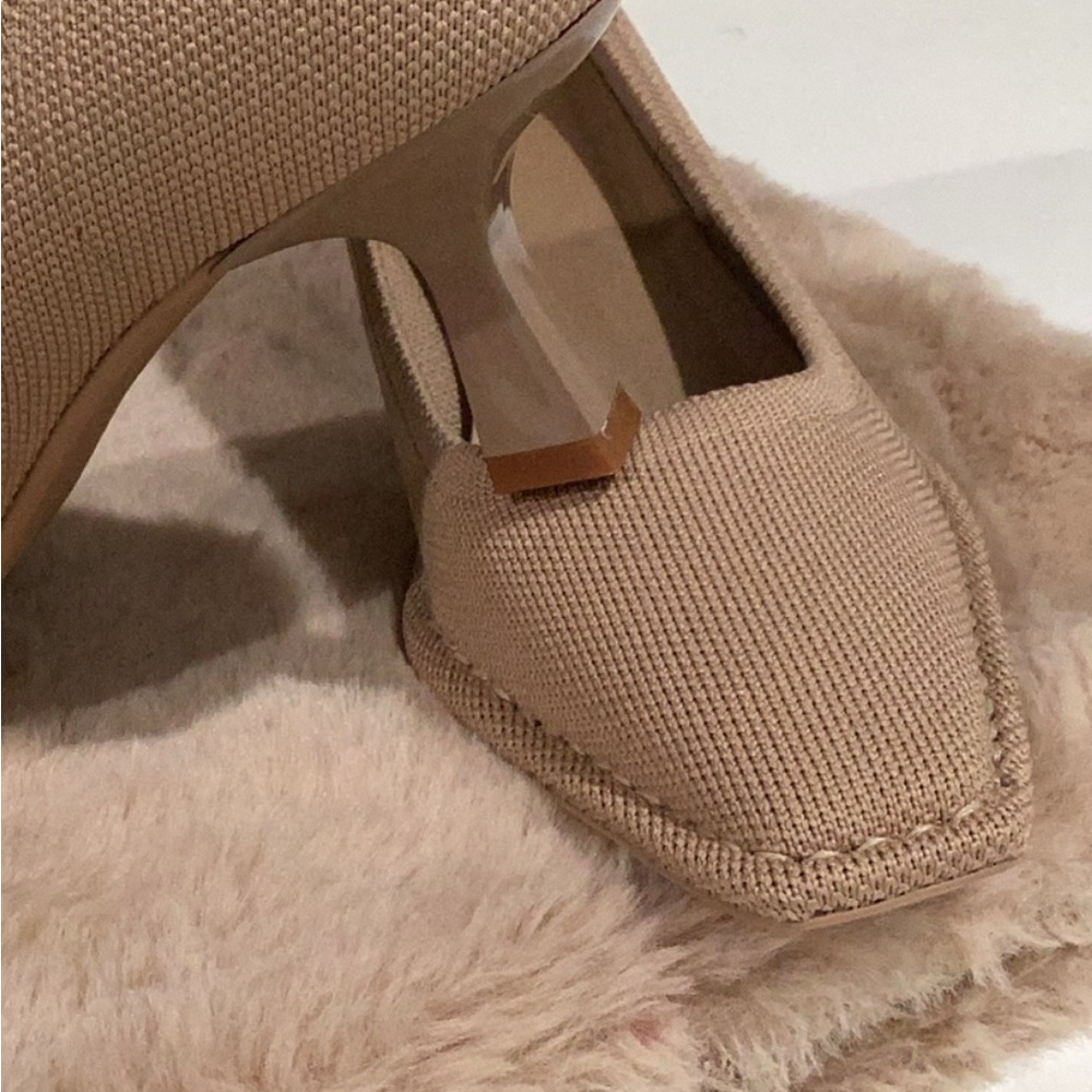 Elegant Tan Women's Shoes - Picture 3 of 6